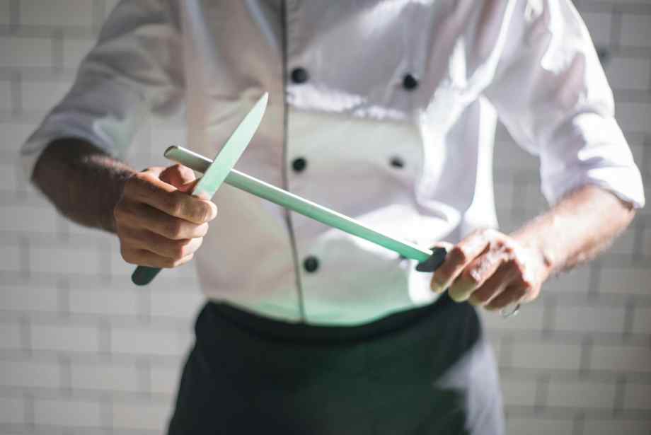 Comment aiguiser un couteau avec une pierre ?-Luxury Design